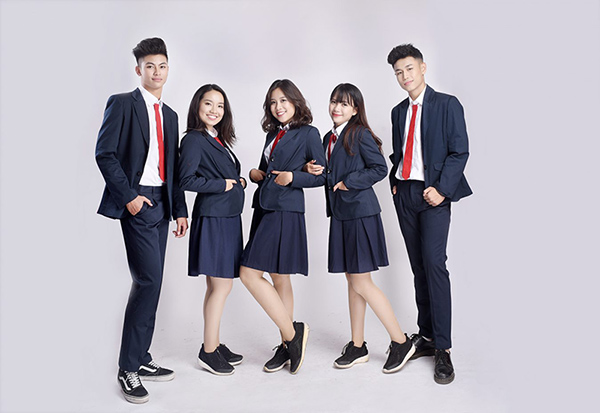 May đồng phục quận 1