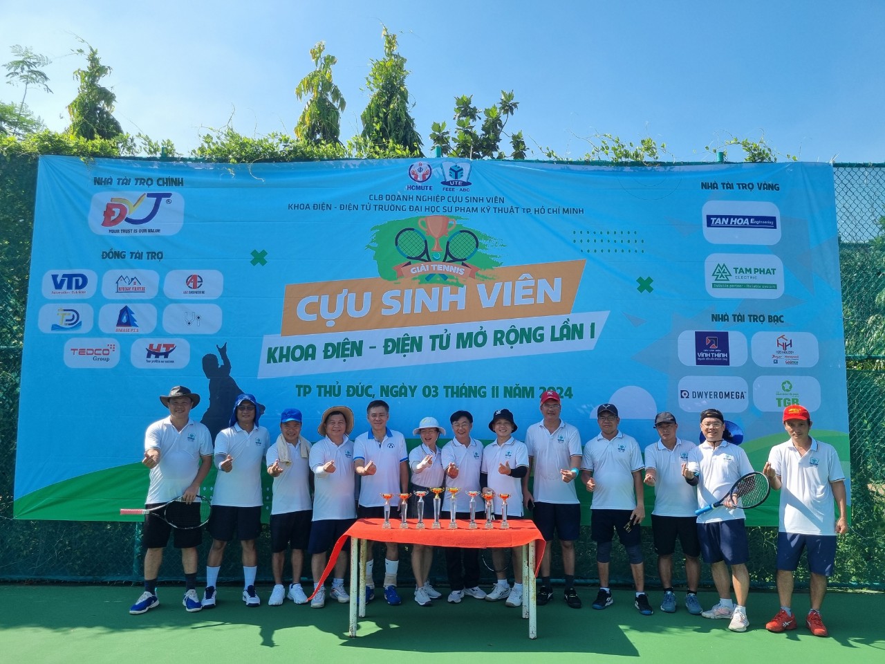 Kiến Bạch Á đồng hành cùng giải Tennis cựu sinh viên ĐHSPKT